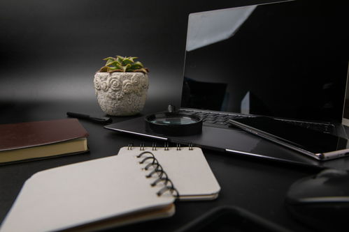 放大镜便签本 办公用品商务摄影的艺术与技巧