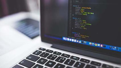 童程童美在线2周年 在计算机软硬件的世界里，众多学员收获成长